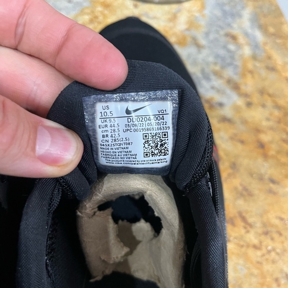 Nike Quest 5 size 10.5 - Picture 8 of 9